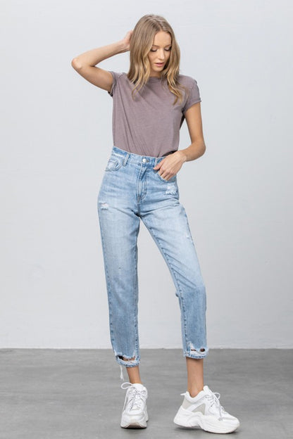 HIGH RISE TAPERED JEANS