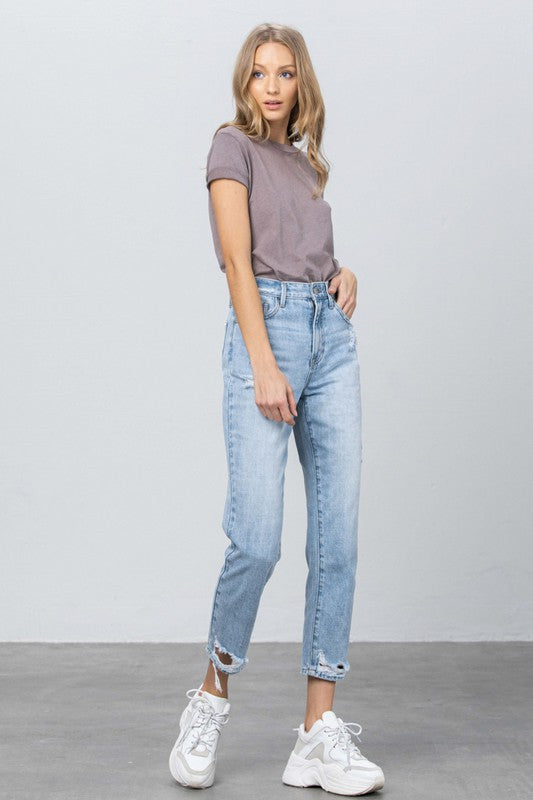 HIGH RISE TAPERED JEANS